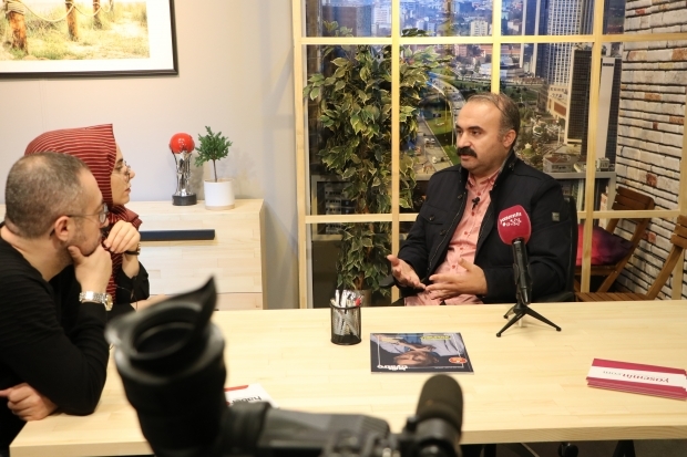 Kummalistele küsimustele vastas peomängu direktor Osman Doğan