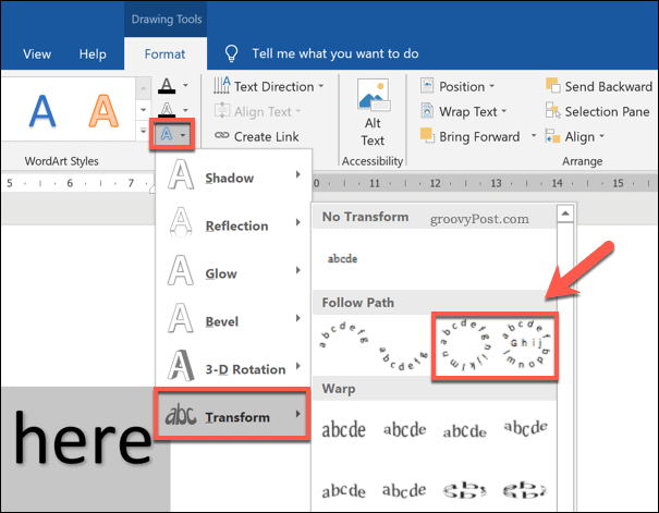 Ümmarguse kaardus WordArt-stiili valimine Wordis