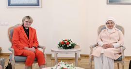 Emine Erdogan kohtus Rootsi peaministri abikaasaga! Erdogan väljendas kurbust