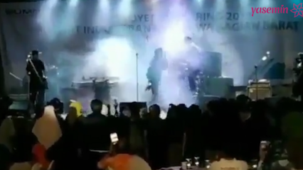 Indoneesias aset leidnud tsunami kajastus kontserdi ajal kaameratest!