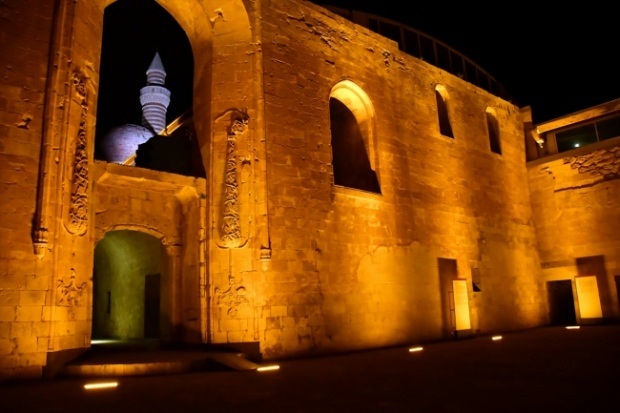 Ağrı İshak Pasha palee tundmatud omadused