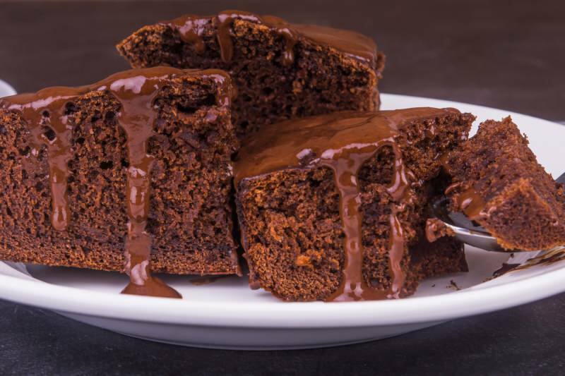 Kas šokolaadikastmega brownie võtab kaalus juurde? Praktiline ja maitsev Browni retsept, mis sobib koduseks dieediks