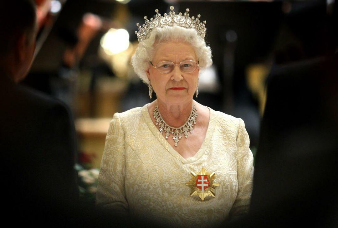 Inglismaa kuninganna II. Elizabeth
