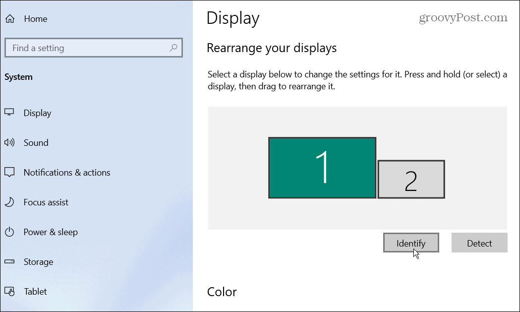 tuvastage Windows 10 monitorid