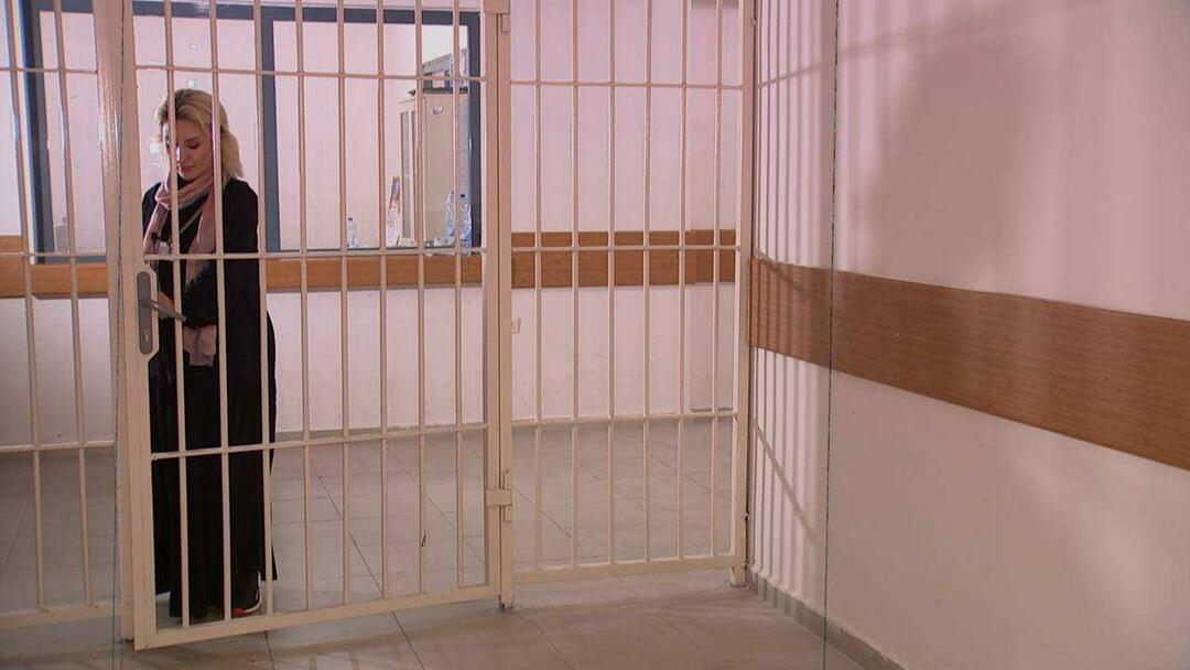 Elu vanglas naisvangide pilguga Bahar on ukse ees