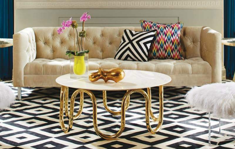 Uus suund kaunistuses: kuldne mööbel