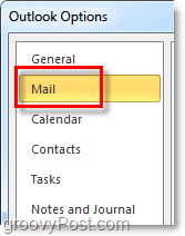 klõpsake Outlooki vahekaardil e-posti valikud