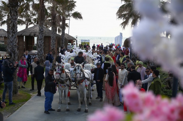 Antalyas peetakse 11 päeva pärast 4 India pulma