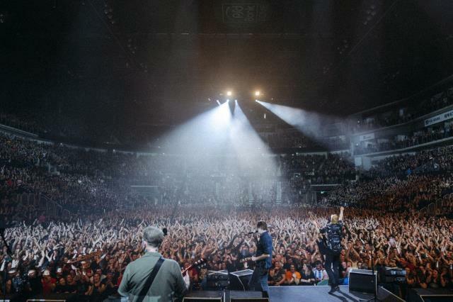 rokkbänd Toten Hosen kogub kontserdil maavärina ohvrite heaks üle miljoni euro