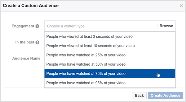 Dialoogiboksis Facebook kohandatud vaatajaskonna loomine on võimalused reklaamide sihtimiseks inimestele, kes vaatasid teie videost teatud protsenti.