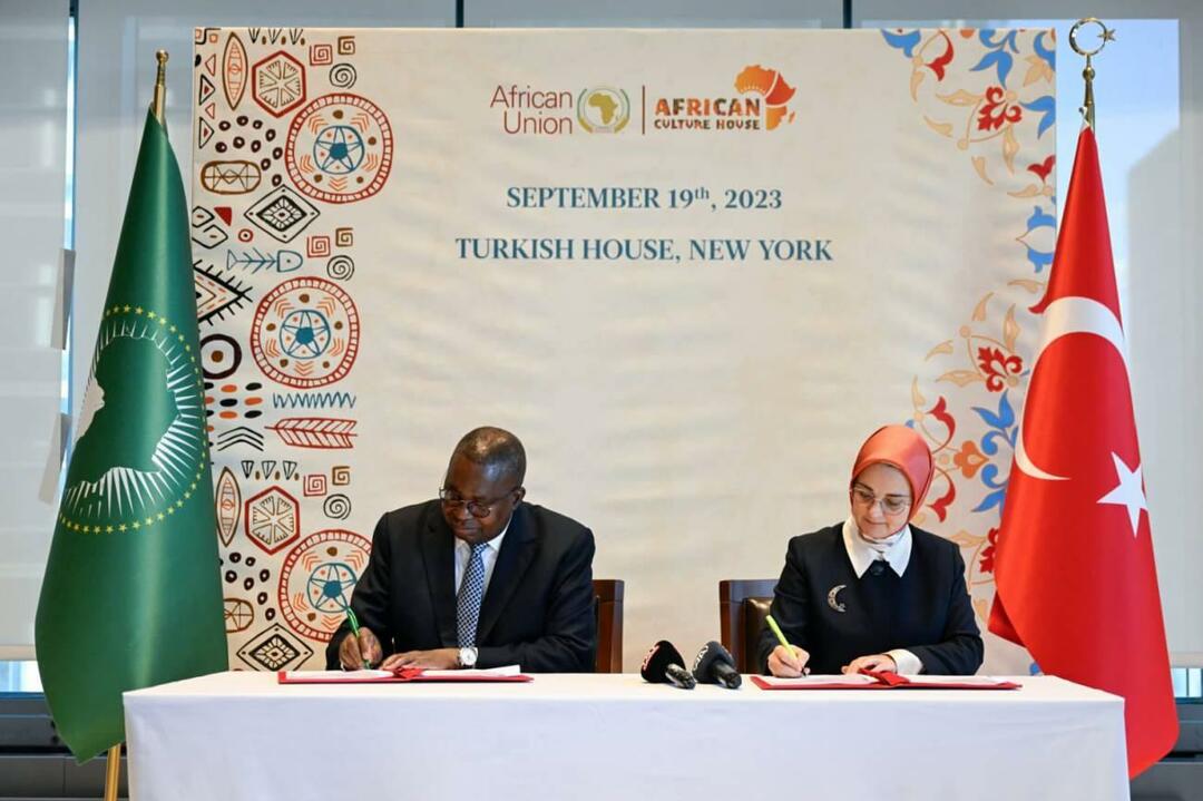 Aafrika Kultuurimajade Ühenduse ja Aafrika Liidu vahel allkirjastati vastastikuse mõistmise memorandum