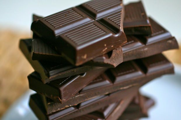 Millised on tumeda šokolaadi eelised? Tundmatuid fakte šokolaadi kohta ...