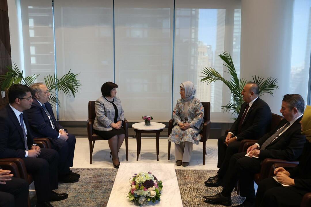 Emine Erdoğan kohtus New Yorgis Aserbaidžaani parlamendi spiikri Gafarovaga