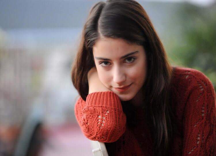 Hazal Kaya: Nad ei kajastanud ajakirja, sest mul oli ülekaal!