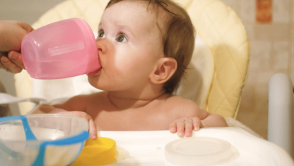 Millal antakse imikutele vett? Kas lisatoidule üleminekul söödetakse piimaseguga beebile vett?