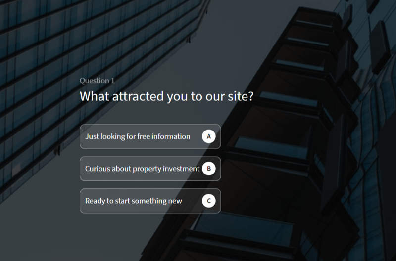 näide veebisaidi viktoriinist, mida kasutatakse müügivihjete kvalifitseerimiseks kinnisvarainvesteeringute koolitusfirma saidil