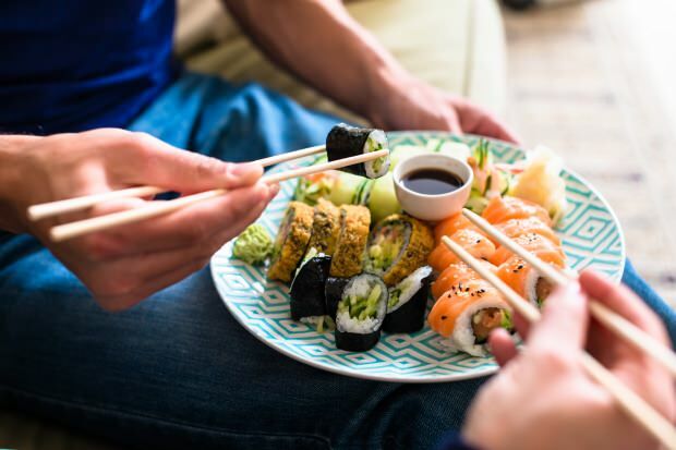 Kuidas sushit süüa? Kuidas kodus sushit valmistada? Sushi nipid