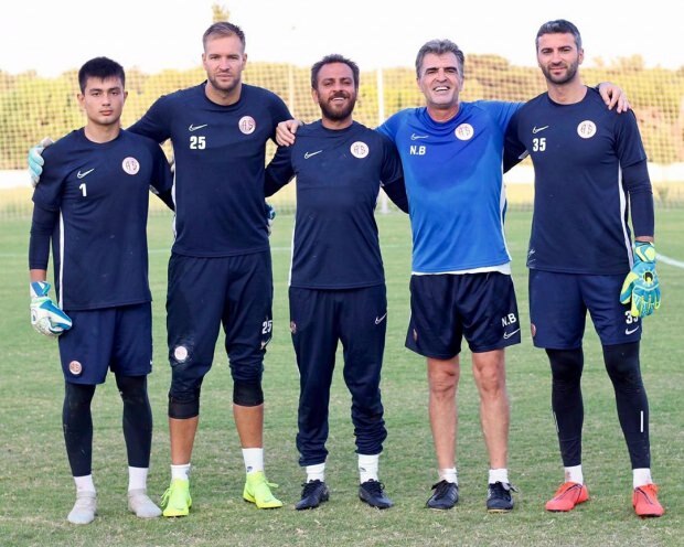 Erkan Kolçak Köstendil treenib koos Antalyaspori jalgpalluritega