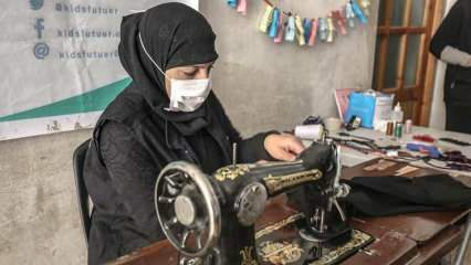 Idlibist pärit vabatahtlike rätsepade parandatud rõivad muutuvad lastele pühadeks