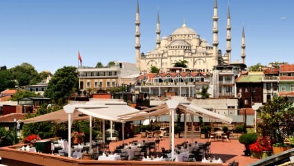 Istanbulis käivad iftar-kohad 