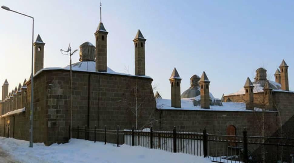 Rüstem Pasha Caravanserai omadused 