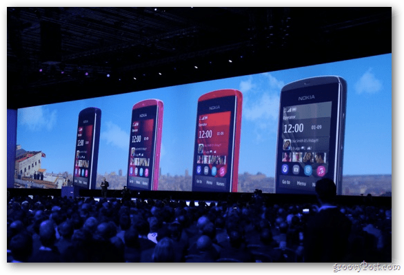 Nokia kuulutas välja nutitelefonid Lumia ja Asha