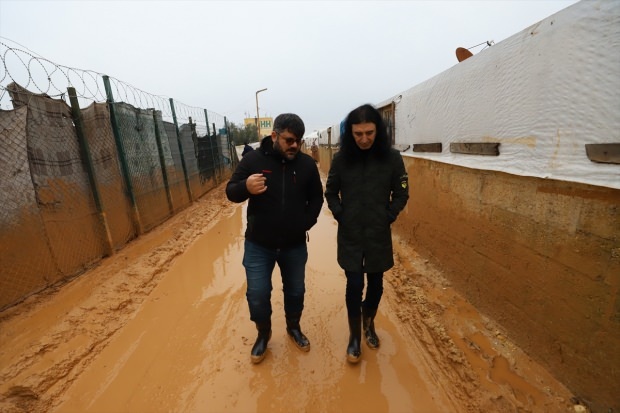 Murat Kekilli külastas põgenikelaagreid Süürias