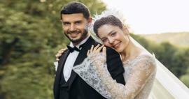 Romantiline juubelipostitus Berk Oktaylt oma naisele Yıldız Çağrı Atiksoyle!