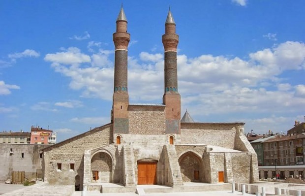 Topelt minarett Madrasa