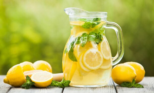 Kuidas kodus limonaadi teha? 3-liitrise limonaadi retsept 1 sidrunist