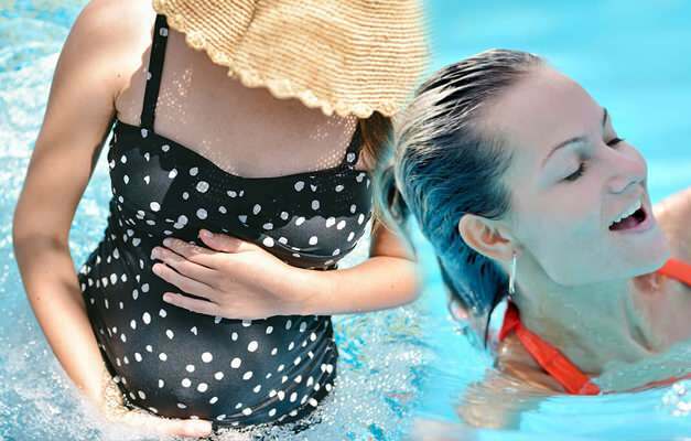 Raseduse ajal ujumise eelised! Kas raseduse ajal on võimalik basseini siseneda?