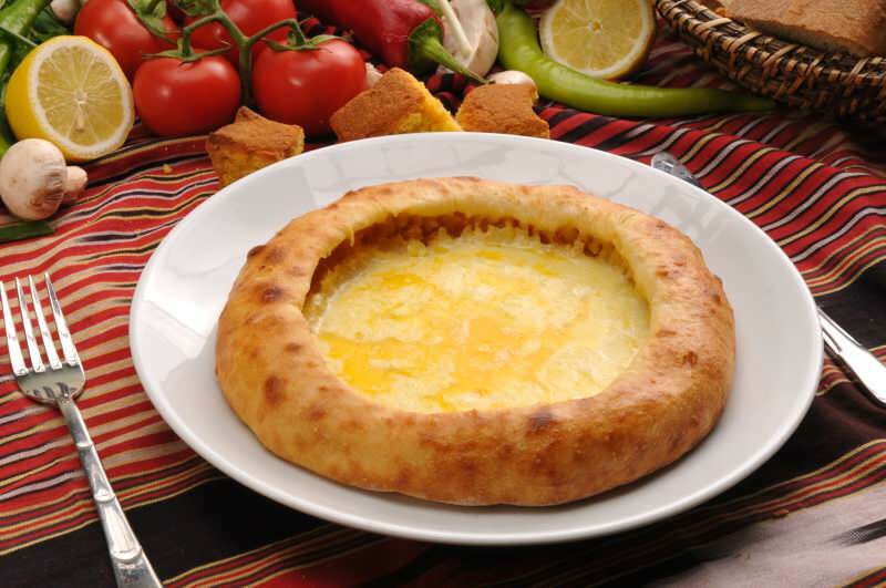 Kuidas valmistada kõige lihtsam Trabzoni rasvane pita? Näpunäiteid Trabzoni rasvase pita valmistamiseks