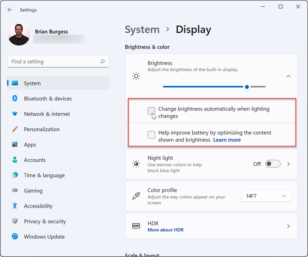 Lülitage välja või hallake automaatset heledust opsüsteemis Windows 11