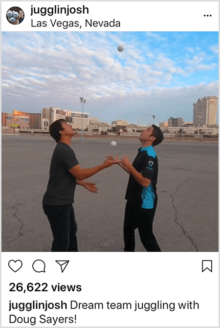 Josh Hortoni Instagrami foto koostööst Doug Sayersiga. Postituse ülaosas asub foto Nevadas Las Vegases. Kaks valget meest seisavad tühjas krundis vastamisi, vaadates üles žongleerivaid palle.