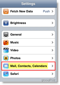 Apple iPhone avab posti, kontaktid ja kalendrid