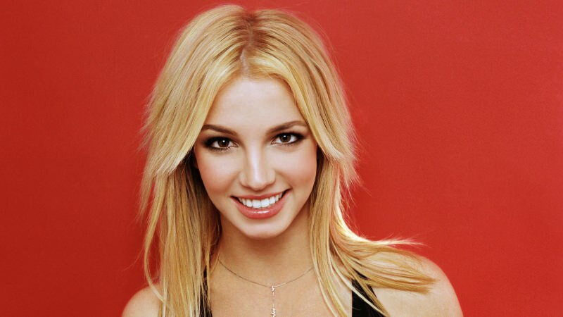 Maailmakuulus laulja Britney Spears põletas oma maja! Kes on Britney Spears?