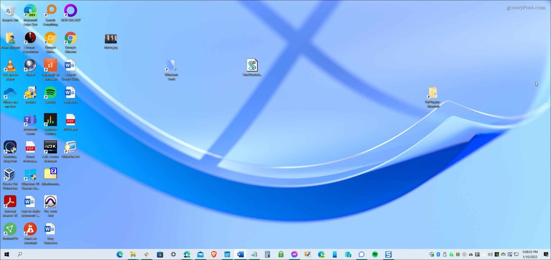keskel Windows 10 tegumiriba