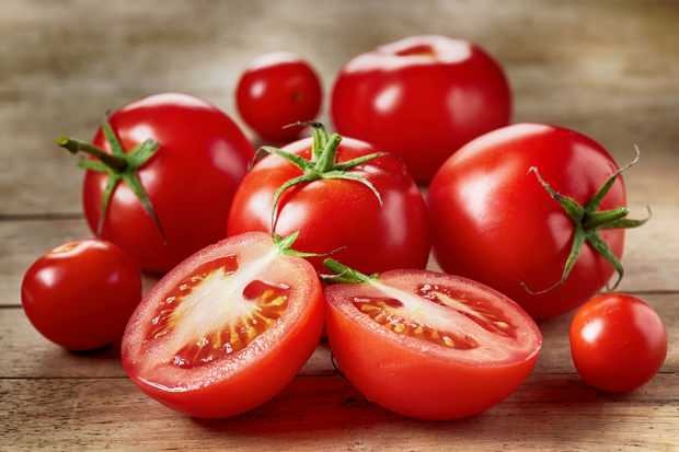 happelised toidud, näiteks tomatid, käivitavad gastriidi