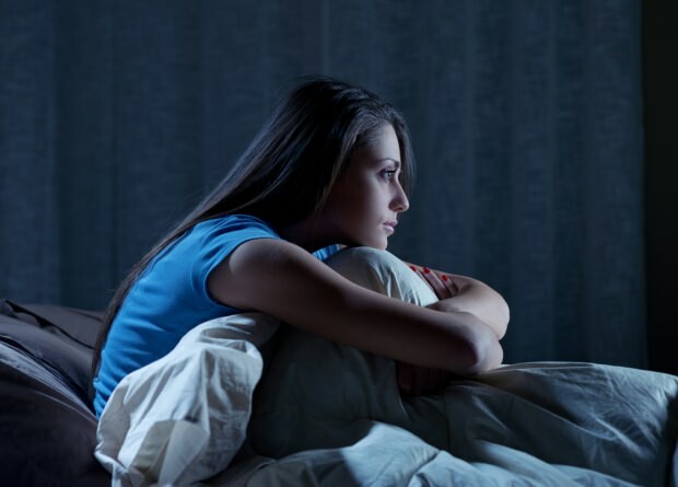 Liigne väsimus ja stress päevasel ajal põhjustab ärkamist öösel ja unetust järgmisel päeval