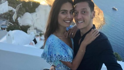 Mesut Özil ja Amine Gülşe on kihlatud