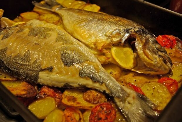 Kuidas süüa sinikala? Lihtsaim viis sinikala küpsetamiseks! Küpsetatud hariliku kala retsept