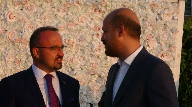 AK partei fraktsiooni asepresidendid Bülent Turan ja Bilal Erdoğan